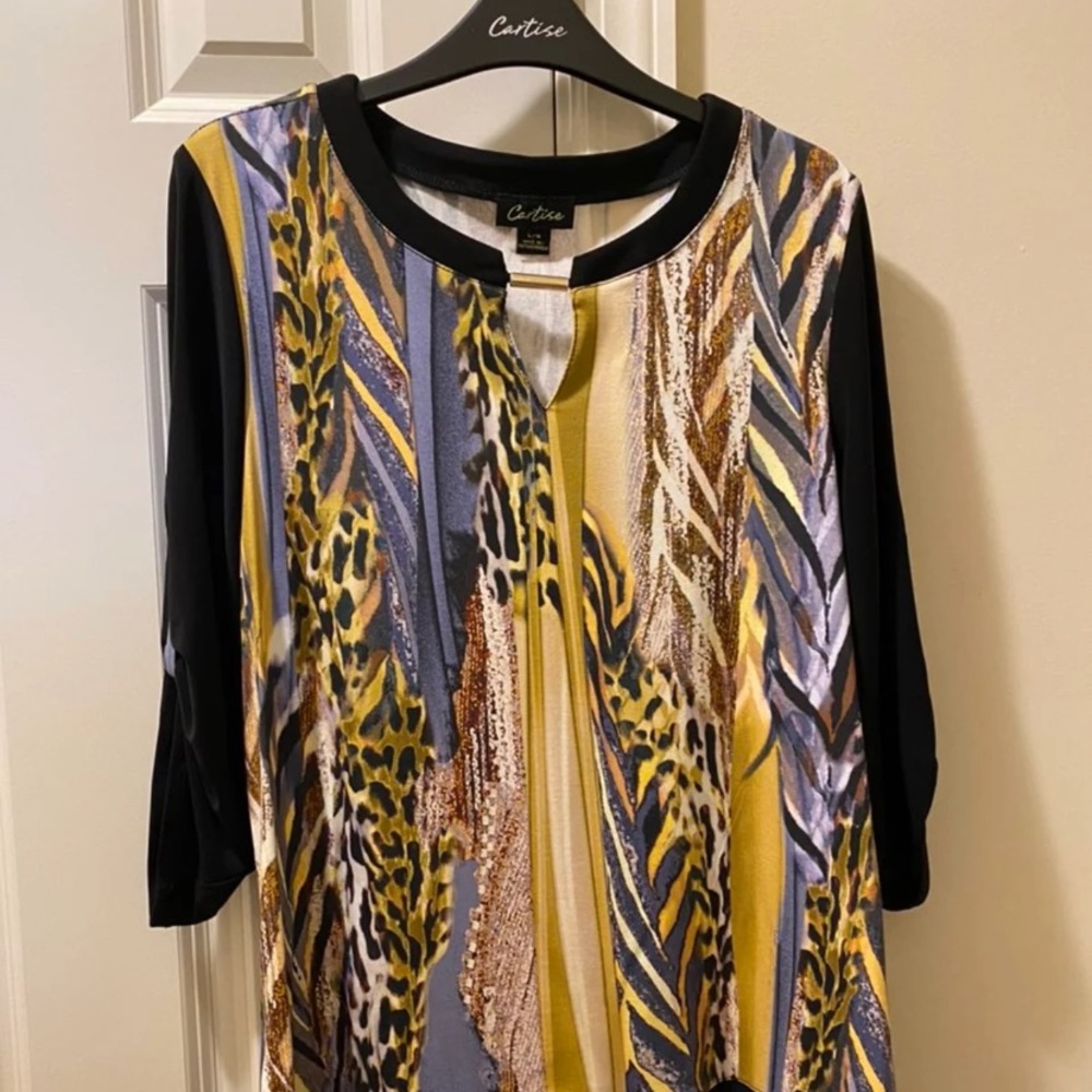 Cartise Womens Top